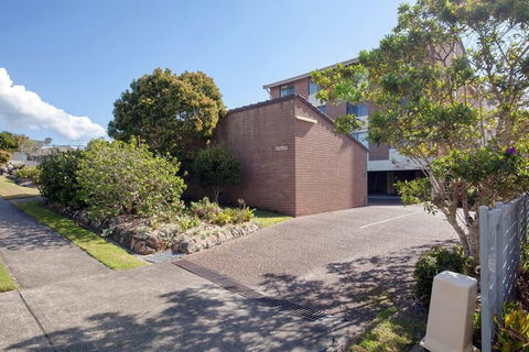 Kamilaroi Unit 6, 58-60 Magnus Street - Perth Resorts 1