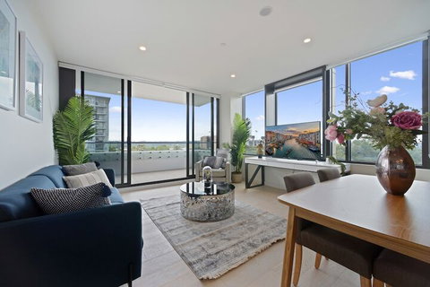 New Contemporary Apartment Near Macquarie Centre - Accommodation Perth 3
