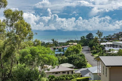 Austinmer - Cannonvale - Accommodation Perth 0