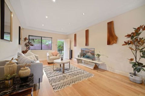 Tranquil & Spacious Home Near Shopping Mall - Accommodation Perth 0