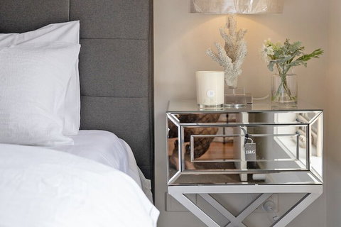 AUJOY 4 Bed Townhouse Glen Waverley - Accommodation Perth 3