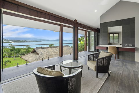 Mandalay Luxury Retreat - Perth Resorts 6