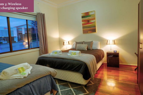 Wollongong Train Station Holiday House - Accommodation Perth 6