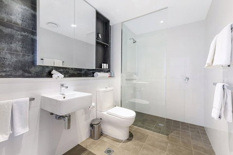 1 Bedroom Modern Apartment In Chatswood - Accommodation Perth 2
