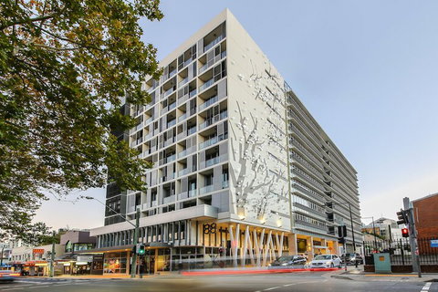 1 Bedroom Modern Apartment In Chatswood - Accommodation Perth 1
