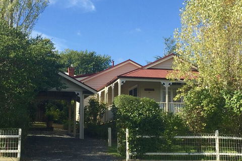 Brentwood Cottage - Accommodation Perth 3