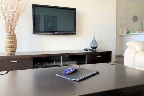 Readyset St. Kilda Road - Accommodation Perth 4