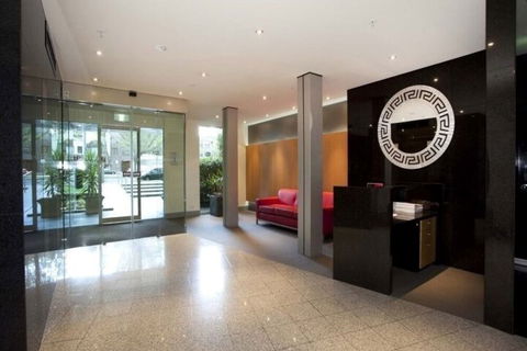 Readyset St. Kilda Road - Accommodation Perth 3
