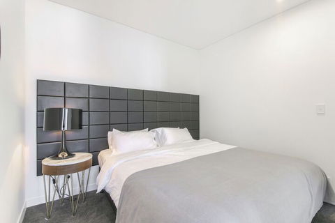 2 Bedroom Modern Apartment In Chatswood - Accommodation Perth 2