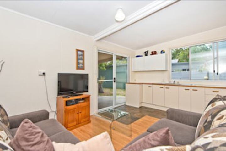 Cape Moreton QLD Accommodation Perth