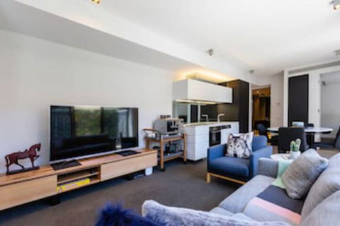 Rosa, 2BDR Richmond Apartment - Accommodation Perth 0