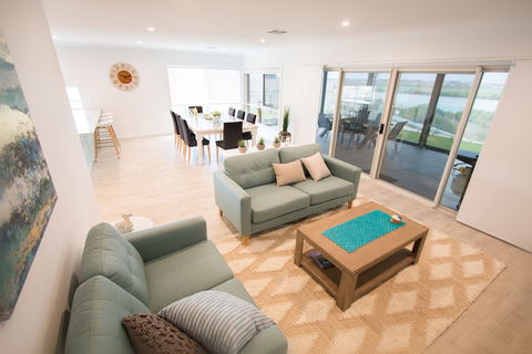 Serenity Murray River - Perth Resorts 3