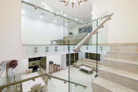 Balcatta 4 Bedroom House - Accommodation Perth 4