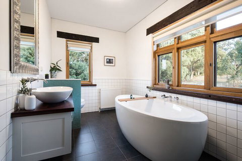 Three Paddocks - Accommodation Perth 4