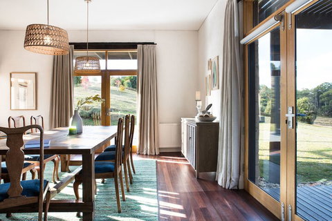 Three Paddocks - Accommodation Perth 2