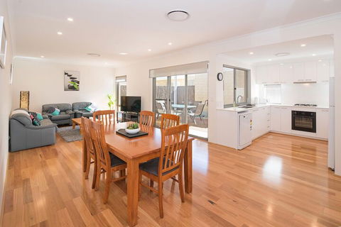Gale House - Accommodation Perth 5