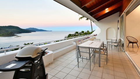 Bella Vista E9 Ocean View Spacious 2 Bed - Accommodation Perth 0