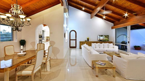 Bella Vista E9 Ocean View Spacious 2 Bed - Accommodation Perth 3