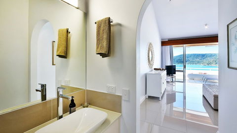 Bella Vista E9 Ocean View Spacious 2 Bed - Accommodation Perth 6