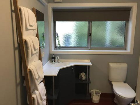 A Bach At Bright Bright VIC - Accommodation Perth 3