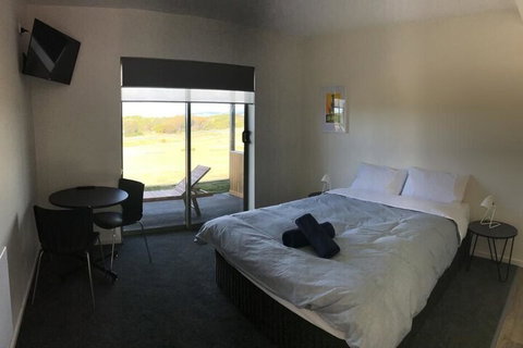 The Surfside Beaumaris - Accommodation Perth 4
