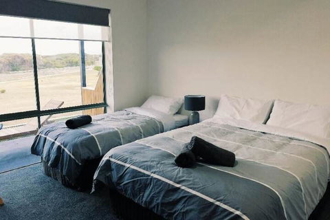 The Surfside Beaumaris - Accommodation Perth 7