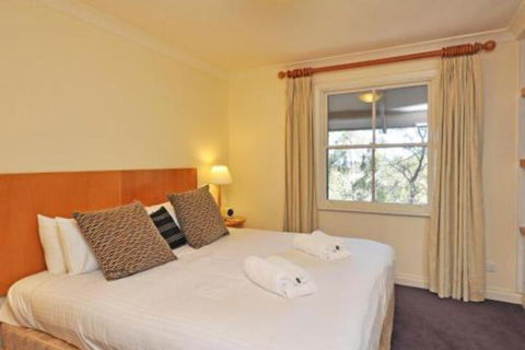 Villa Petit Verdot Located Within Cypress Lakes - Accommodation Perth 7