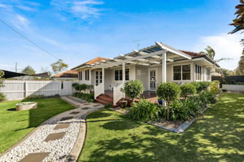 Viola House - Accommodation Perth 0