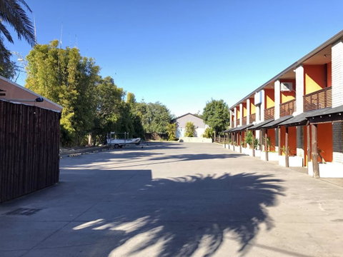 Central Jetty Motel - Accommodation Perth 0
