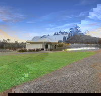 Brokenback Views Country Estate - Accommodation Perth