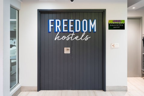 Freedom Cairns - Accommodation Perth 2