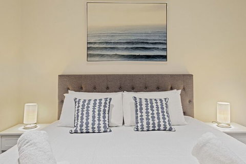 New 2 Bedroom Apt Minutes Walking To Darling Harbour - Accommodation Perth 5