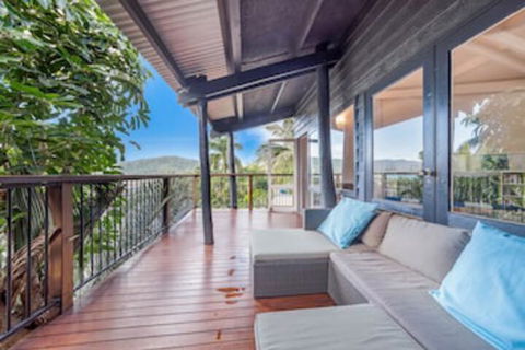 The Treehouse - Accommodation Perth 0