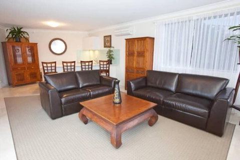 Waterfront On Manly Harbour - Accommodation Perth 2