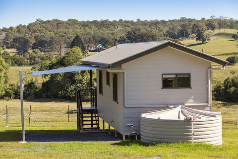 Valley Cabins By The Creek - Perth Resorts 2