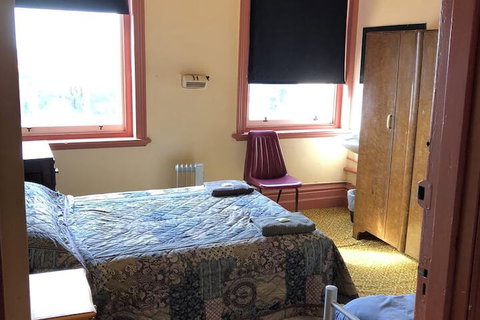 Royal Hotel - Accommodation Perth 4