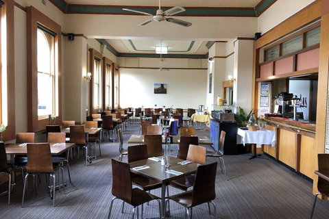 Royal Hotel - Accommodation Perth 6
