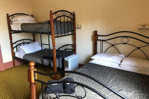 Royal Hotel - Accommodation Perth 1