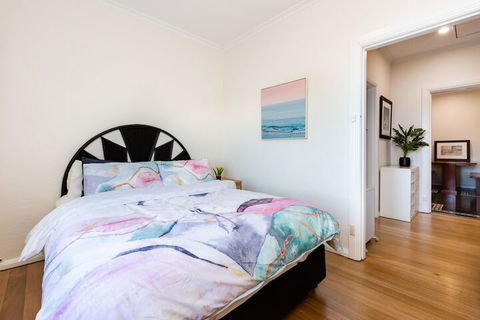 Lighthouse Cozy 2BDR With CITY VIEWS - Accommodation Perth 5