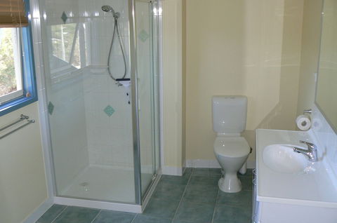 Sandy Point Beach Escape - Perth Resorts 6