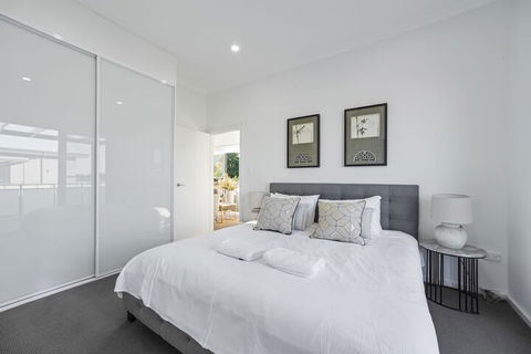 HomeHotel New & Spacious 3 Bedroom Penthouse - Accommodation Perth 7
