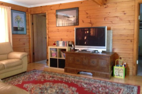 31 Elizabeth Crescent - Accommodation Perth 5