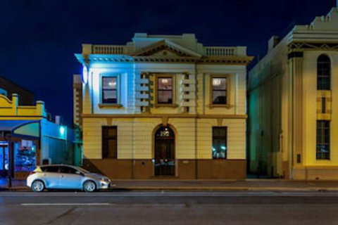 BANK192 - Accommodation Perth 0