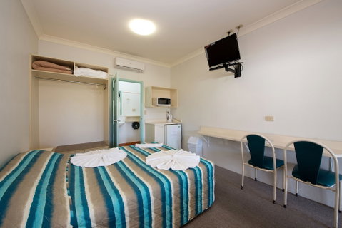 Lamington Hotel Motel - Accommodation Perth 3