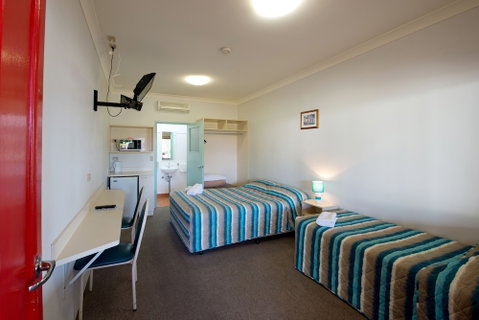 Lamington Hotel Motel - Accommodation Perth 2