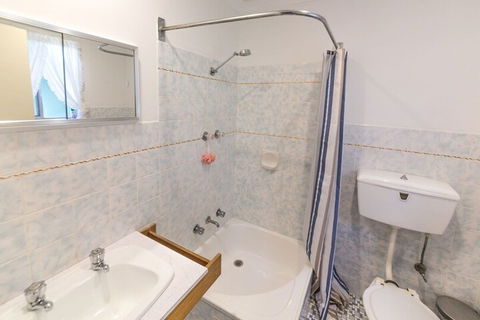 17 Broadbeach Drive - Accommodation Perth 3