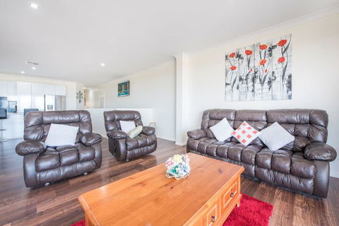 The Oasis 6 Turnberry Drive - Accommodation Perth 7