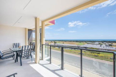 The Oasis 6 Turnberry Drive - Accommodation Perth 0