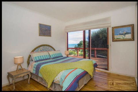 North Views Galore 3 Gulf Close - Accommodation Perth 4