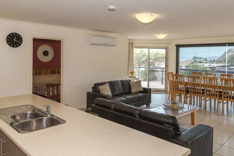 Salt 37 Oceanview Drive - Accommodation Perth 7